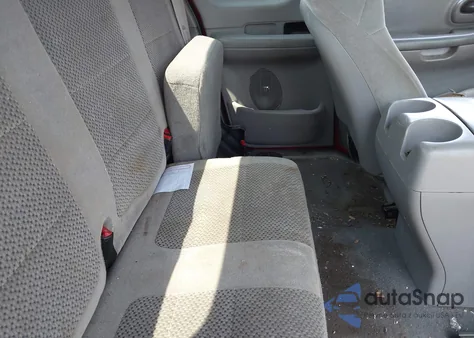 2002 Ford F-150 Lariat/Xl/Xlt z USA, uszkodzony, nr VIN 1FTRX08W92KA41519